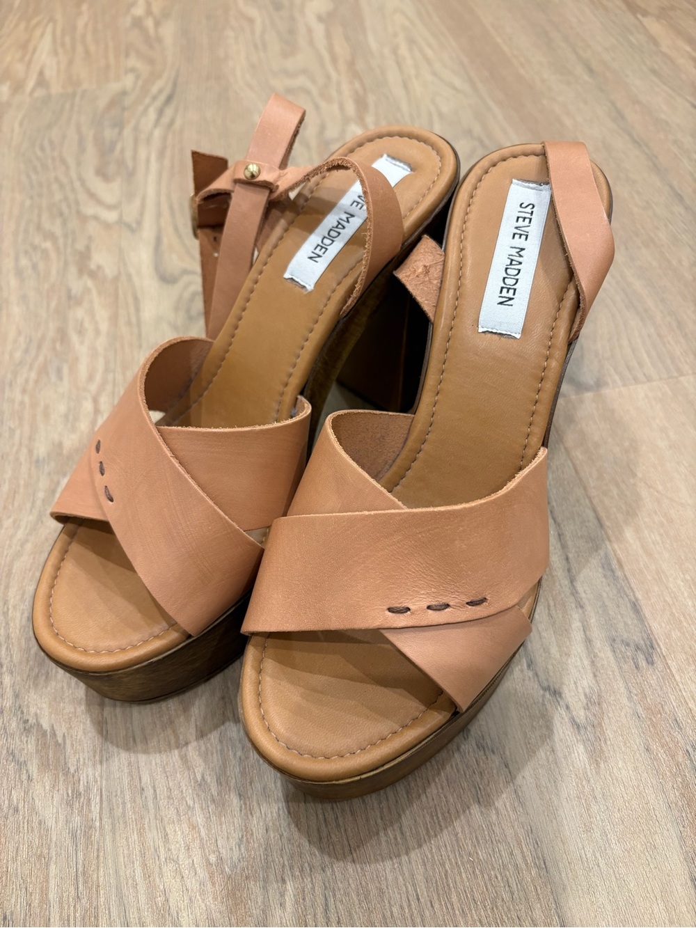 Steve Madden Liliana Tan Leather Platform Heels